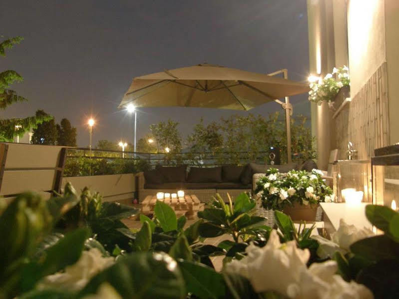 Zuretti 61 Bed and Breakfast Milano Exteriör bild